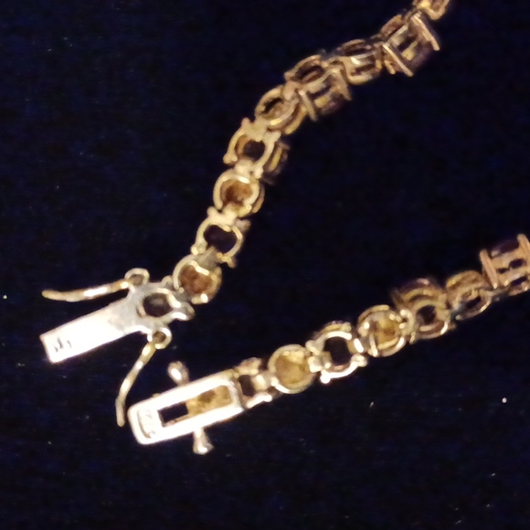 9.25 Amethyst 22 round stones separated by 22 silver round shaped beads. - Picture 4 of 5